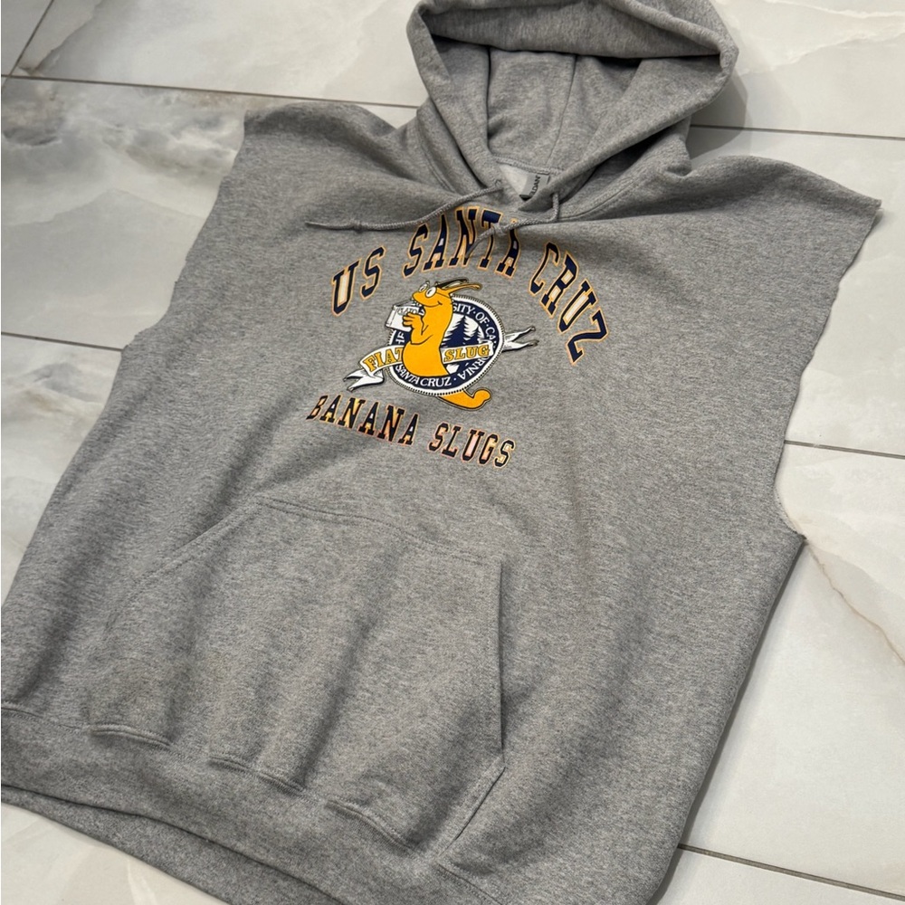 UC Santa Cruz College Banana Slugs Sleeveless Cutoff Hoodie Pulp Fiction Replica - Picture 2 of 5